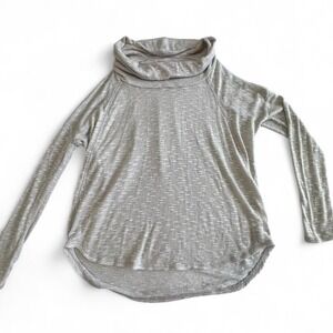 DKNY Jeans Size Large Grey Slouchy‎ Neck Lightweight Knit Top